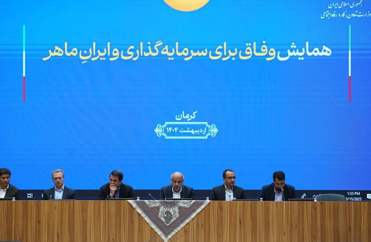 حمایت وزارت کار از صنایع‌دستی و تسهیل در صادرات کالاهای خرد 