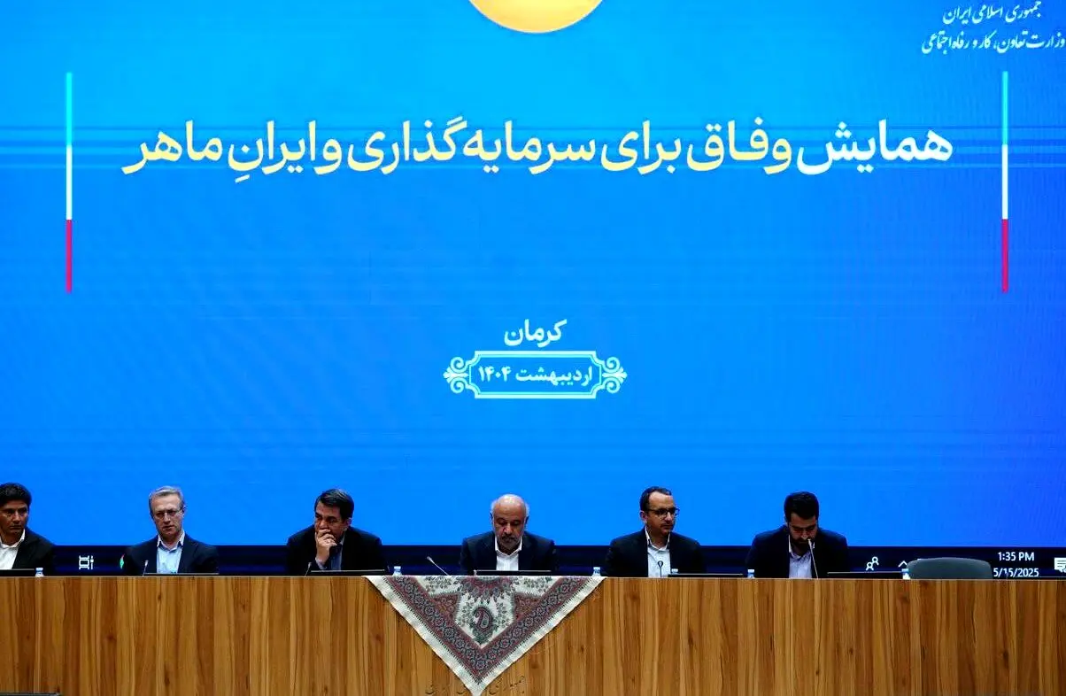 حمایت وزارت کار از صنایع‌دستی و تسهیل در صادرات کالاهای خرد 