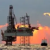 عقب‌نشینی شبکه بانکی از آزادگان/میدان استراتژیک در آستانه عقب‌ماندگی نفتی