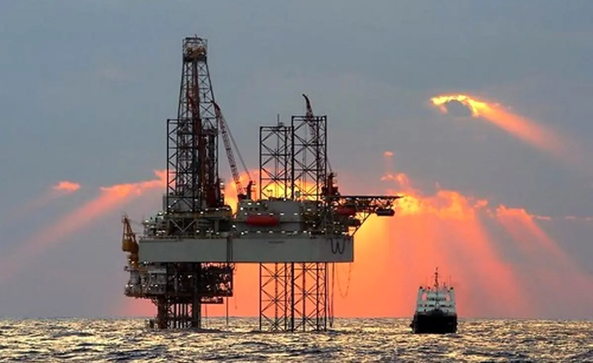 عقب‌نشینی شبکه بانکی از آزادگان/میدان استراتژیک در آستانه عقب‌ماندگی نفتی