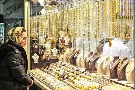 رکود عمیق در بازار طلا/کاهش ۲.۴ میلیون تومانی هر گرم طلا و ۲۵ میلیون تومانی سکه در ۵۰ روز