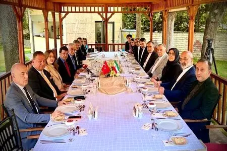 ترکیه برای مشارکت در بازسازی و توسعه اقتصادی ایران اعلام آمادگی کرد