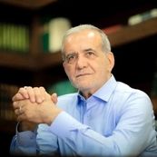 پیام پزشکیان برای روز خبرنگار /دفاع از ایران، گاهی در یک تیتر است؛ نه در میدان جنگ