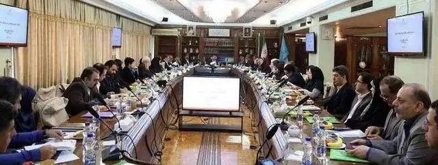 دستور کار کمیته مزد:بررسی تأثیر سیاست‌های اقتصادی بر مستمری بازنشستگان و دستمزد کارگران 