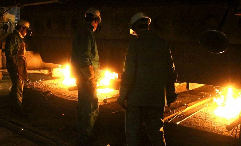 هشدار ۵ تشکل صنعتی درباره تبعات سنگین قطع برق ۹۰ درصدی