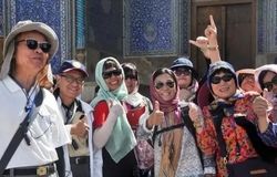 رشد ۱۰ درصدی ورود گردشگران خارجی به ایران در نیمه اول ۲۰۲۵/ افت 42 درصدی ورود گردشگران به کشور در ماه جنگ