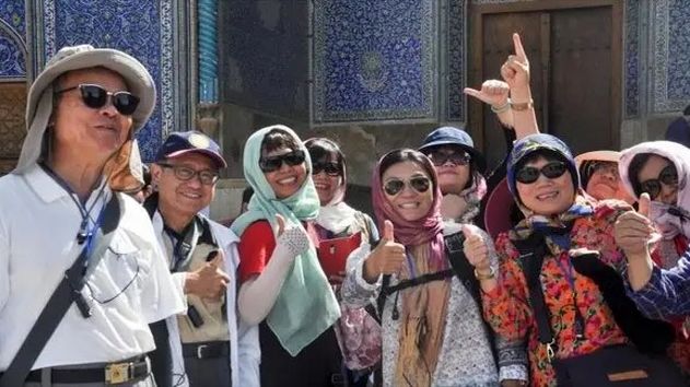 رشد ۱۰ درصدی ورود گردشگران خارجی به ایران در نیمه اول ۲۰۲۵/ افت 42 درصدی ورود گردشگران به کشور در ماه جنگ