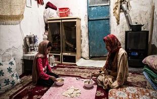 یک‌سوم ایرانی‌ها در مرز فقر/بحران از سیاست‌های داخلی است نه تحریم‌ها+فیلم