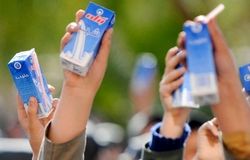 تاخیر در توزیع شیر مدارس به دلیل قیمت شیر خام و قراردادهای معوق