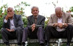 تاکید نمایندگان بر تسریع در پرداخت حقوق بازنشستگان و مقابله با قطعی برق