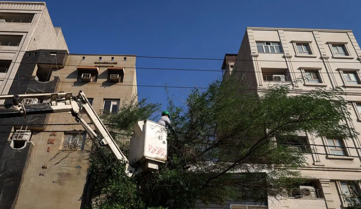 خسارت بیش از ۶۸۰۰ میلیارد تومانی به شبکه برق تهران در پی اصابت پرتابه‌های جنگی