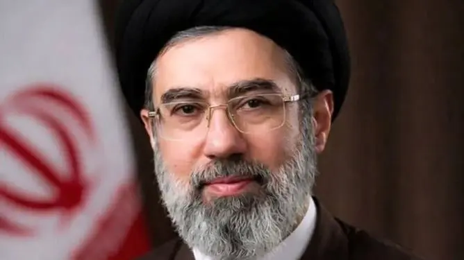 "سیدمجتبی خامنه‌ای" 
سومین رهبر انقلاب اسلامی ایران شد