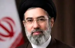 "سیدمجتبی خامنه‌ای" 
سومین رهبر انقلاب اسلامی ایران شد