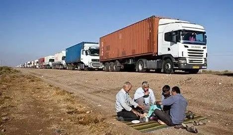 اختلال در بارنامه، جریمه‌های میلیونی و بیمه‌های معلق؛ روایت رانندگان یک تعاونی + فیلم