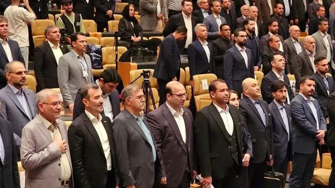 بیست‌وهفتمین سمپوزیوم فولاد ایران با محوریت هوش مصنوعی و تولید فولاد سبز آغاز شد