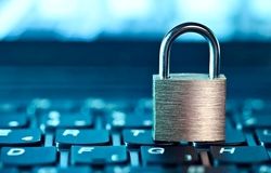 ابهام ادامه‌دار درباره رفع فیلترینگ؛ وعده‌ها هنوز عملی نشده است