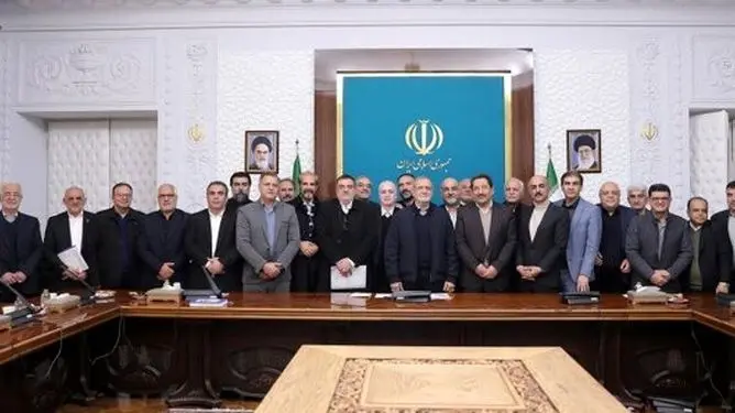 چهار تصمیم فوری دولت و مجلس برای اصناف؛ از تعلیق مالیات‌ها تا توقف الزامات سامانه‌ها