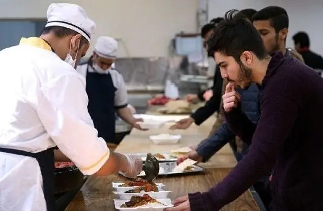 علم یا نان؟ دانشجویان زیر فشار معیشتی دانشگاه را ترک می‌کنند