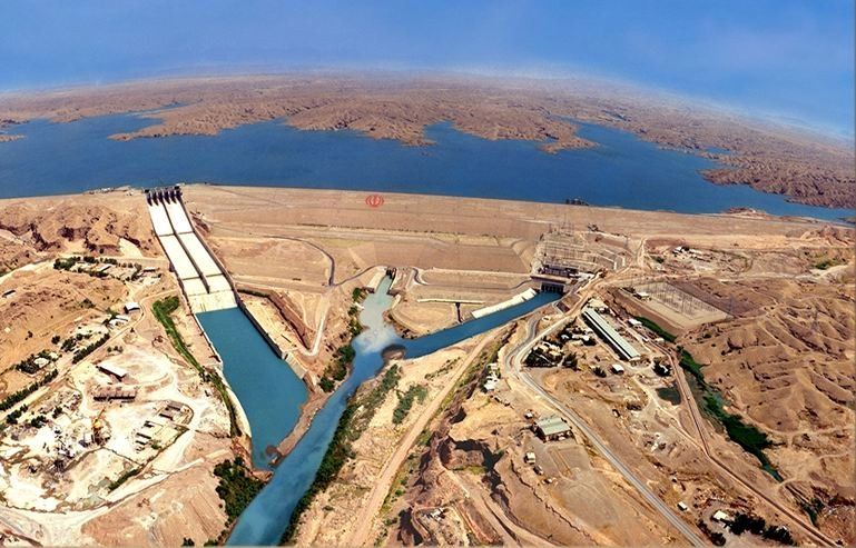 کاهش تراز آب سد کرخه/نیروگاه‌ها از مدار تولید خارج شدند