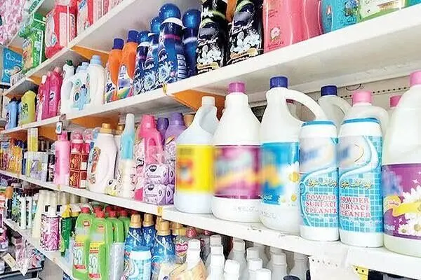 افزایش قیمت مواد اولیه پتروشیمی، هزینه تولید شوینده‌ها را بالا برد؛ درخواست بازنگری در قیمت‌گذاری
