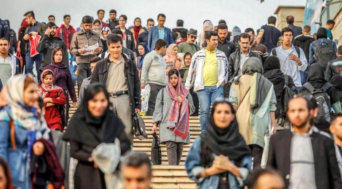 کاهش اوقات فراغت و افزایش زمان کار در زندگی ایرانی‌ها+ ویدیو