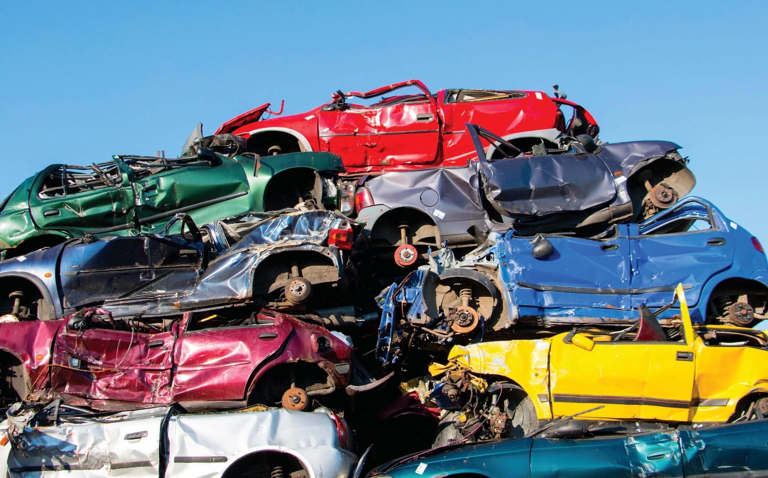 اسقاط کند خودروهای فرسوده/منابع سوخت کجا هزینه شد؟