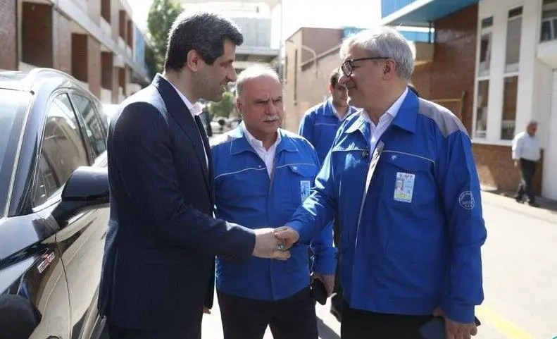 هم‌صدایی بورس کالا و ایران‌خودرو برای شفافیت در فروش خودرو