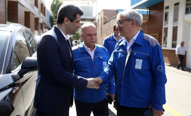 هم‌صدایی بورس کالا و ایران‌خودرو برای شفافیت در فروش خودرو