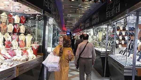 جهش طلا و سکه در بازار/ اونس جهانی وارد کانال ۵ هزار دلار شد