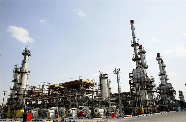 پالایشگاه تهران در مسیر افزایش تولید بنزین و ارتقای استاندارد سوخت به یورو ۵