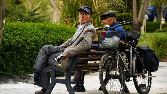 آغاز اعطای تسهیلات ۱۰ میلیون تومانی بدون سود به ۲ میلیون بازنشسته کشوری