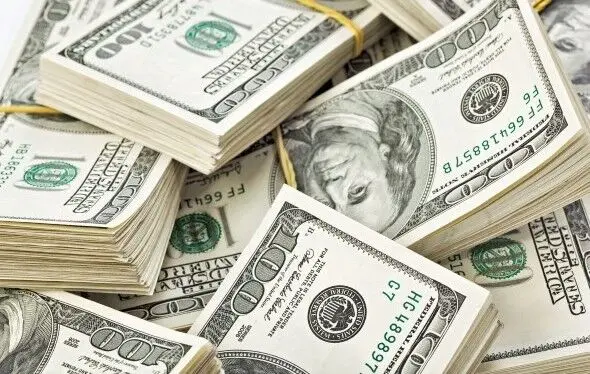 خروج بانک مرکزی از بازار اسکناس دلار 