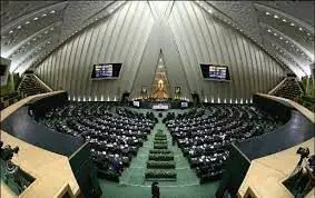 مالیات ۱۰ درصدی از حق‌الزحمه پزشکان/ خودروهای بالای 3/5 میلیارد تومان مشمول مالیات می‌شوند