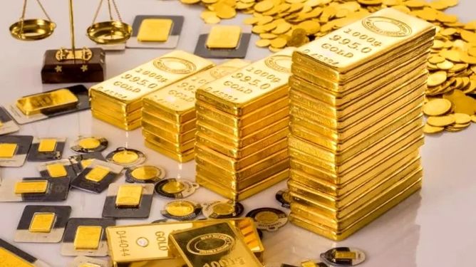 افزایش قیمت جهانی طلا؛ واکنش بازار به افت دلار و تنش‌های اقتصادی