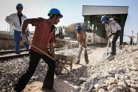 فاصله ۲۰ تا ۶۰ میلیون تومانی؛ چرا مزایای کارگری معیشت را جبران نمی‌کند؟