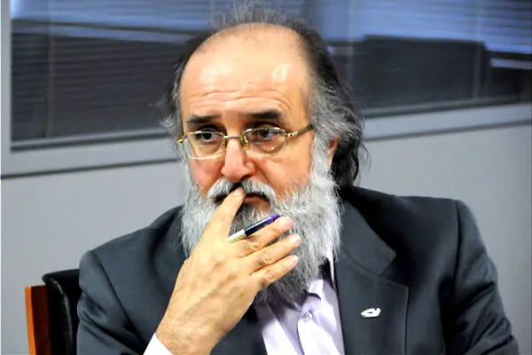 مهار تورم باید اولویت نخست دولت باشد/ اقتصاد ایران به سازماندهی جدید در دوران جنگ و پساجنگ نیاز دارد