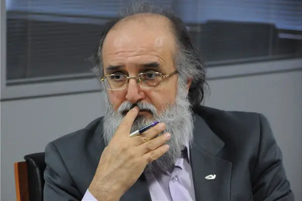 مهار تورم باید اولویت نخست دولت باشد/ اقتصاد ایران به سازماندهی جدید در دوران جنگ و پساجنگ نیاز دارد