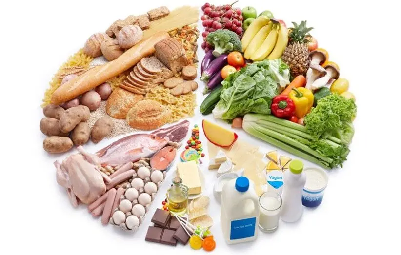 ثبات نسبی در بازار کالاهای اساسی/ تخم‌مرغ و گوشت کاهش قیمت داشتند