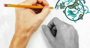 چپ‌دست‌ها در محل کار؛ از استعدادهای ویژه تا موانع/روز جهانی چپ‌دست‌ها؛ یک یادآوری برای طراحان محیط کار