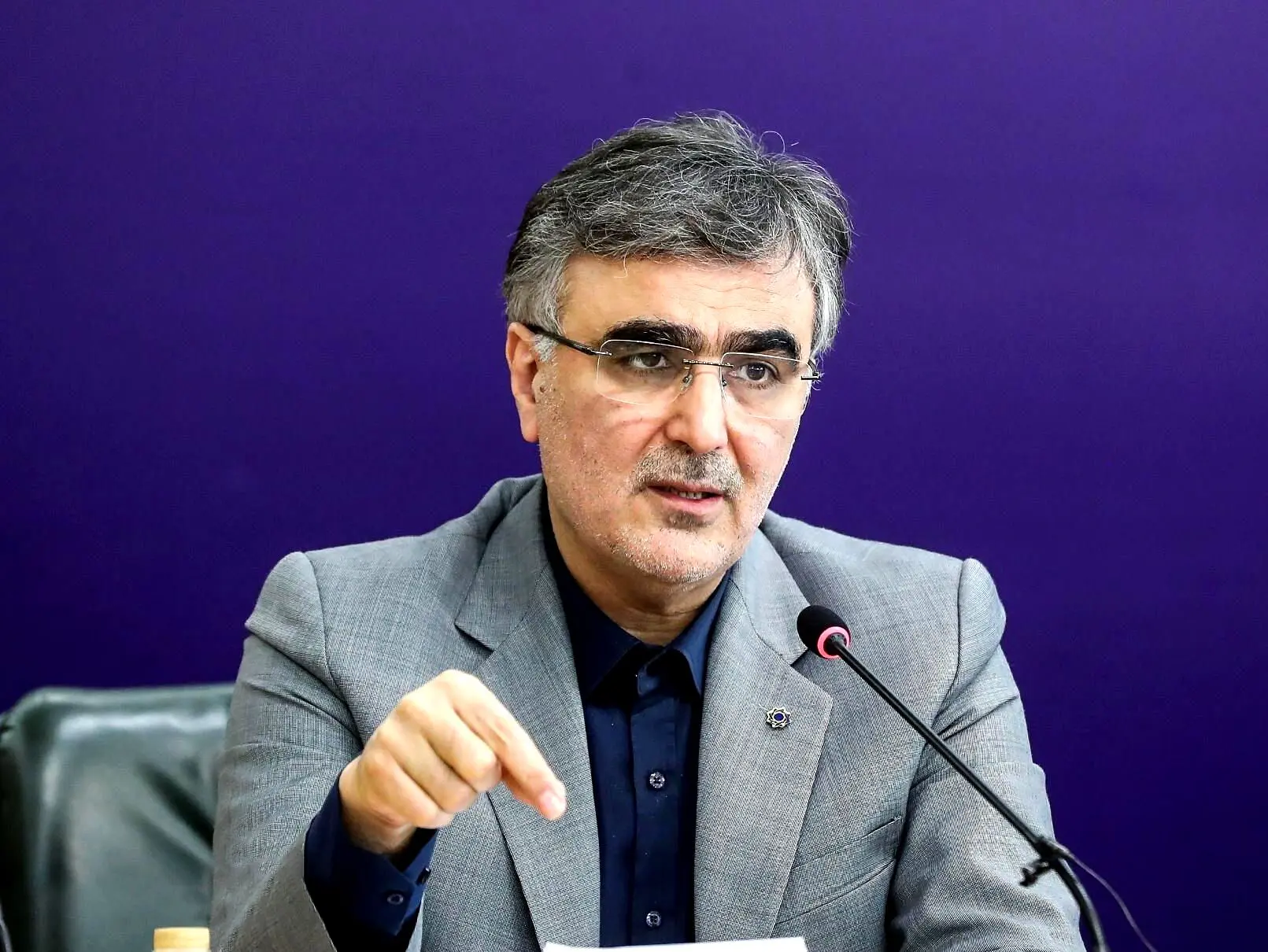 ارز  تک نرخی نمی‌شود