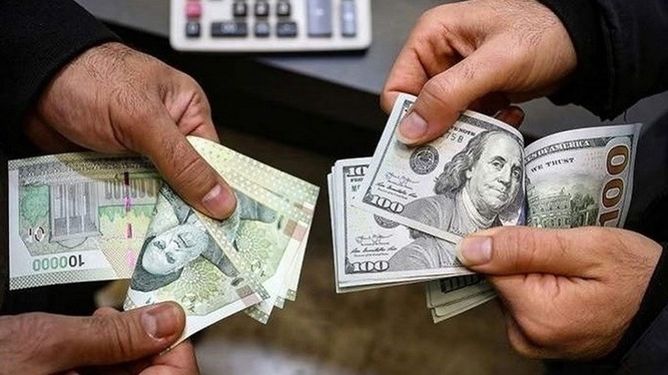 کاهش نوسان دلار؛ بازار در انتظار خبر سیاسی تازه