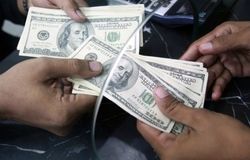 لزوم مقابله با دلالان ارزی و تقویت استقلال بانک مرکزی/ارز مشترک بریکس فرصتی برای دور زدن تحریم‌ها