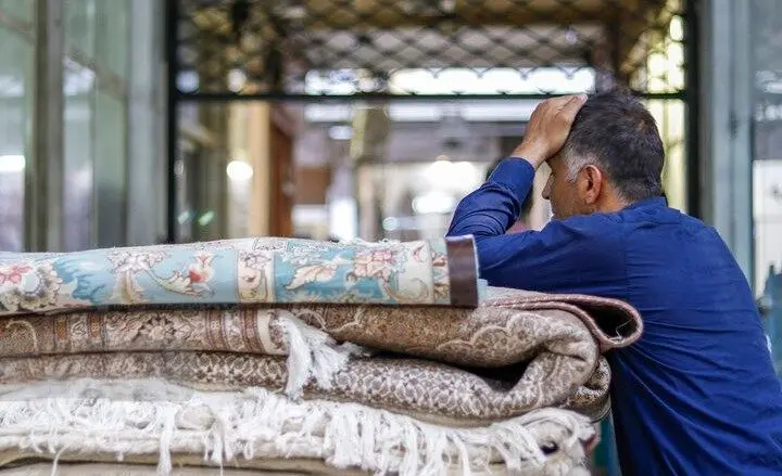 صادرات فرش ایران زیر ۴۰ میلیون دلار/تلاش برای افزایش با رفع محدودیت‌های پیمان‌سپاری + فیلم
