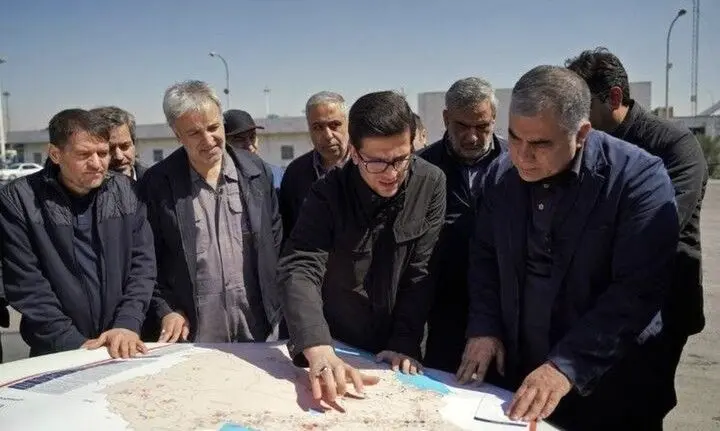  وزیر نفت: مدیریت بحران انبار نفت ری با ایده‌های نو و خلاقانه