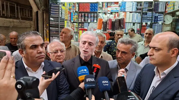 هشدار اتاق اصناف تهران به گران‌فروشان؛ افزایش خودسرانه قیمت‌ها تعزیراتی می‌شود
