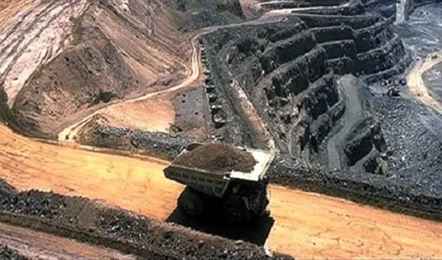 سازمان زمین‌شناسی پیشگام اقتصاد مقاومتی/مشارکت بخش خصوصی در تأمین مواد اولیه صنایع