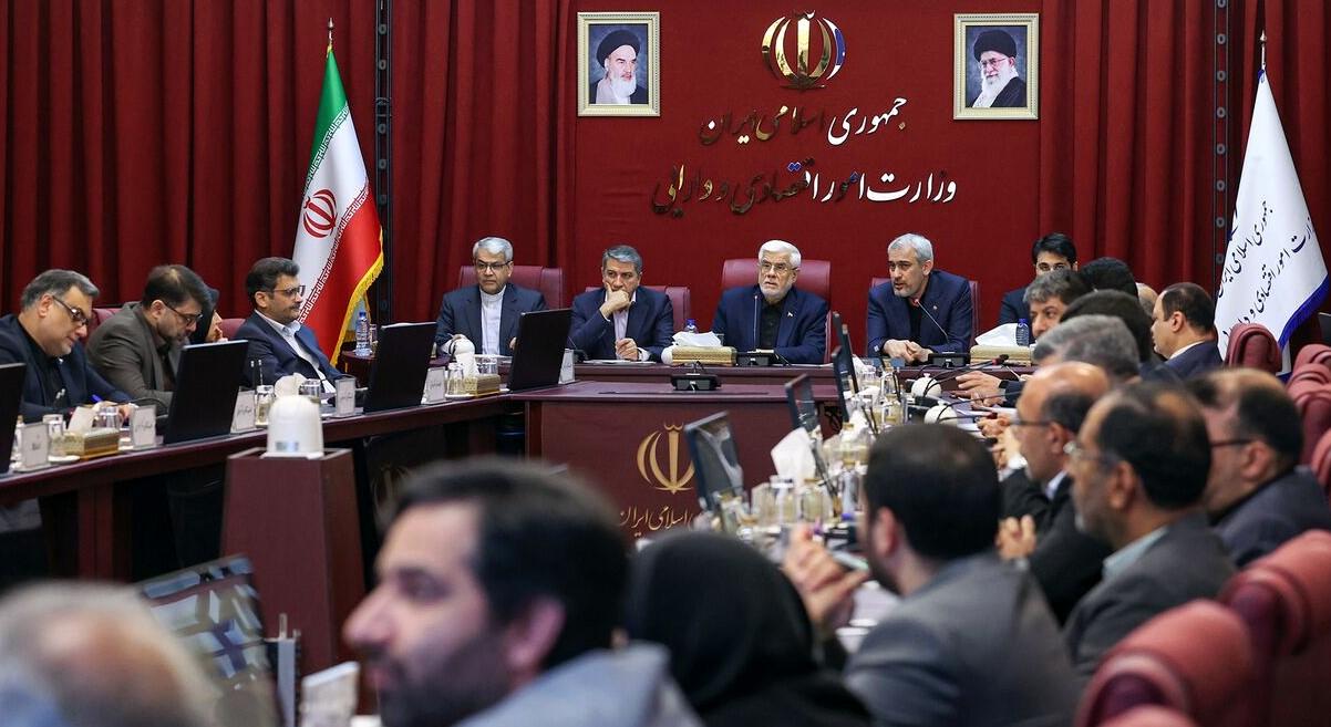 شفافیت قوانین و مقابله با فرار مالیاتی، کلید جذب سرمایه‌گذاری و رشد اقتصادی