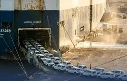 مصوبه جدید وزارت صمت/ابهام در نرخ ارز و جریمه ۵ درصدی برای خریداران خودرو