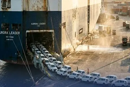 مصوبه جدید وزارت صمت/ابهام در نرخ ارز و جریمه ۵ درصدی برای خریداران خودرو