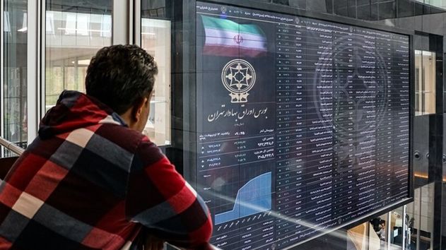 بورس سبزپوش شد؛ رشد ۱۵ هزار واحدی شاخص کل تهران